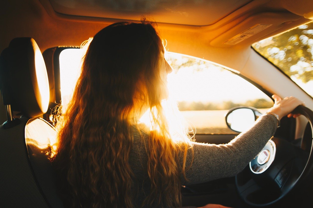 girl car trip